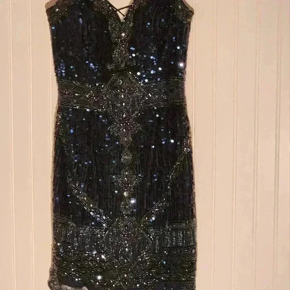 GORGEOUS BEADED SEQUIN DRESS Small 14 Great for HOCO or Special Occasion - Picture 3 of 10